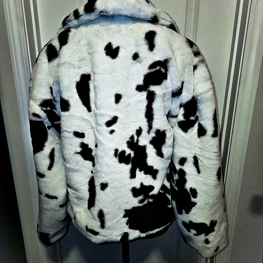 Jade & Ivory Women's Faux Fur Cow Print Jacket -Size Large & Medium - Picture 3 of 6